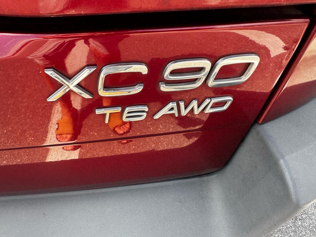 Volvo XC90 4dr 2.9L Twin Turbo AWD w/3rd Row 2004