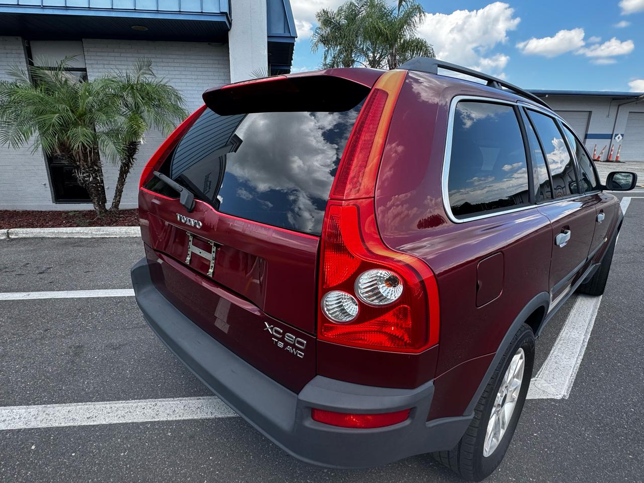 Volvo XC90 4dr 2.9L Twin Turbo AWD w/3rd Row 2004