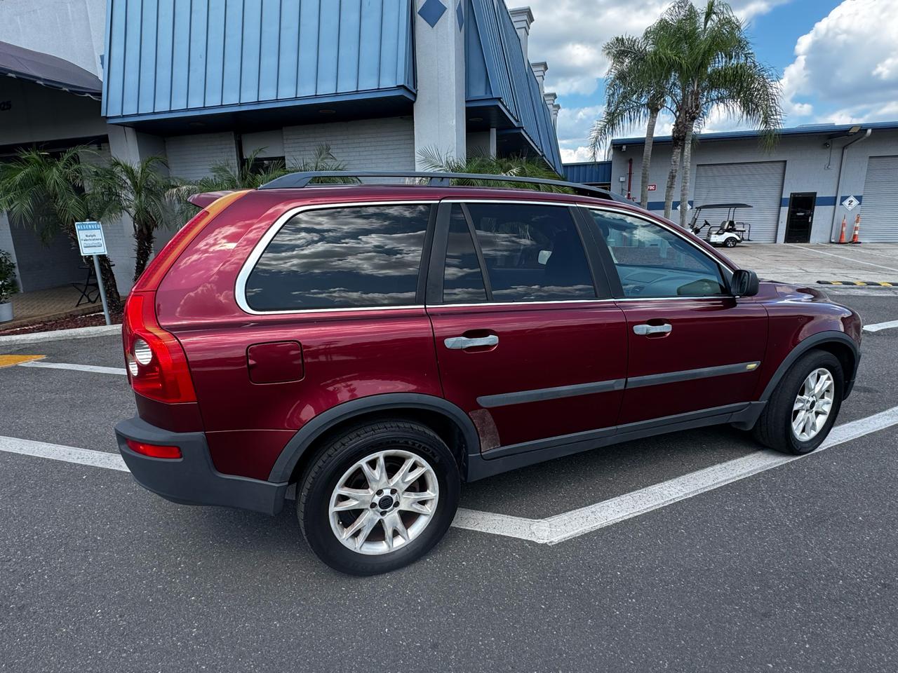 Volvo XC90 4dr 2.9L Twin Turbo AWD w/3rd Row 2004