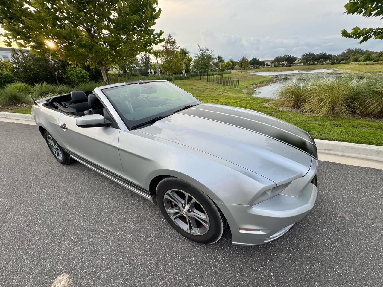 Ford Mustang  2014