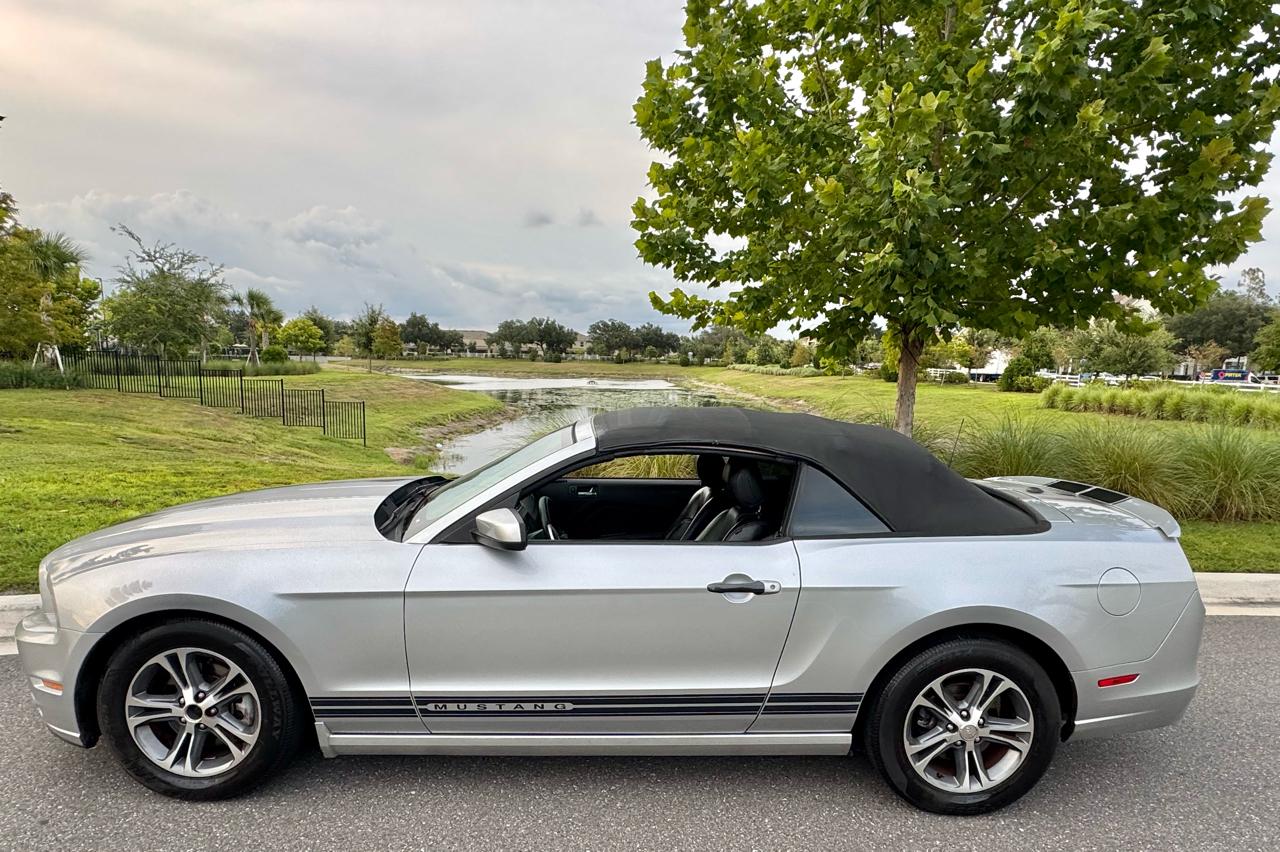 Ford Mustang  2014