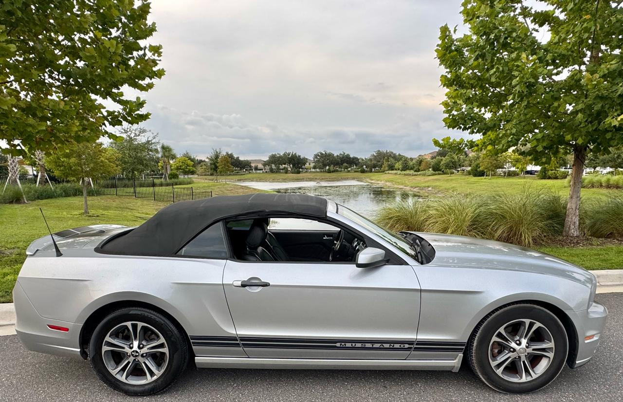 Ford Mustang  2014