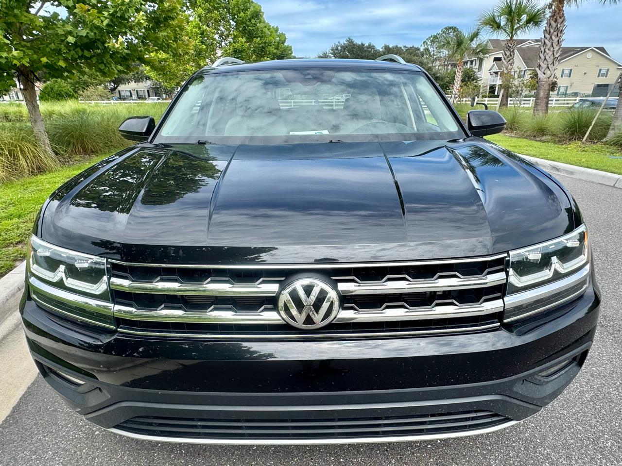 Volkswagen Atlas 3.6L V6 SE w/Technology FWD 2019