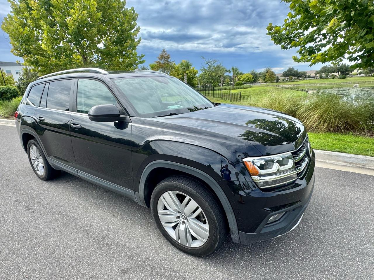 Volkswagen Atlas 3.6L V6 SE w/Technology FWD 2019