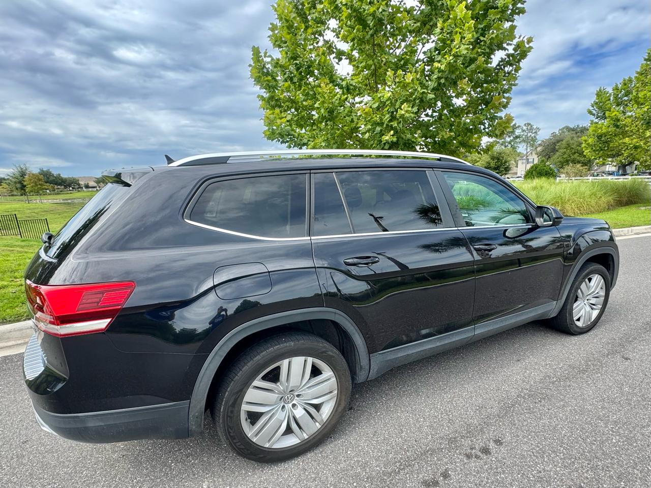 Volkswagen Atlas 3.6L V6 SE w/Technology FWD 2019