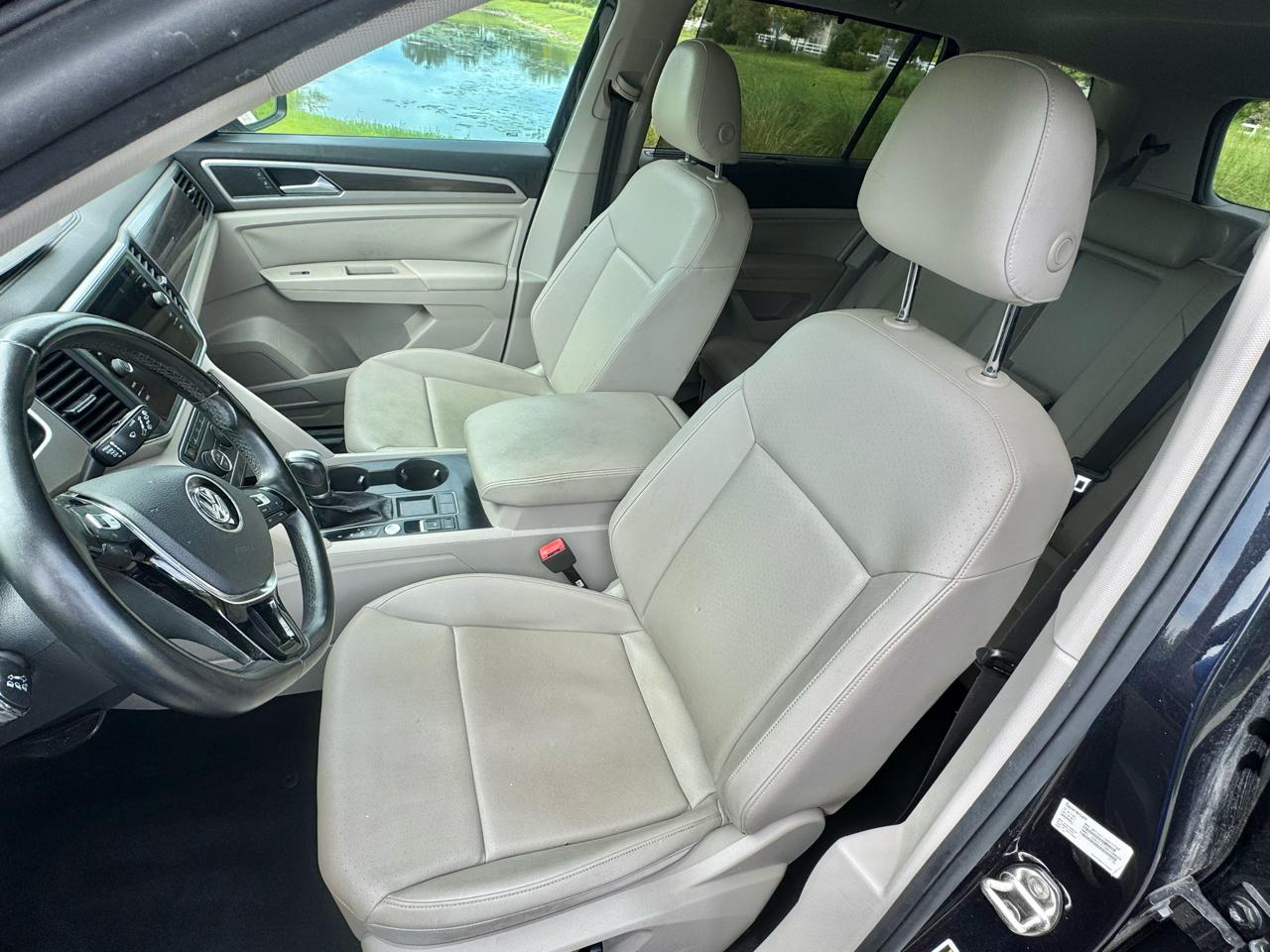 Volkswagen Atlas 3.6L V6 SE w/Technology FWD 2019