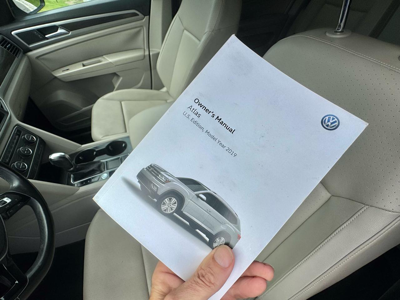 Volkswagen Atlas 3.6L V6 SE w/Technology FWD 2019