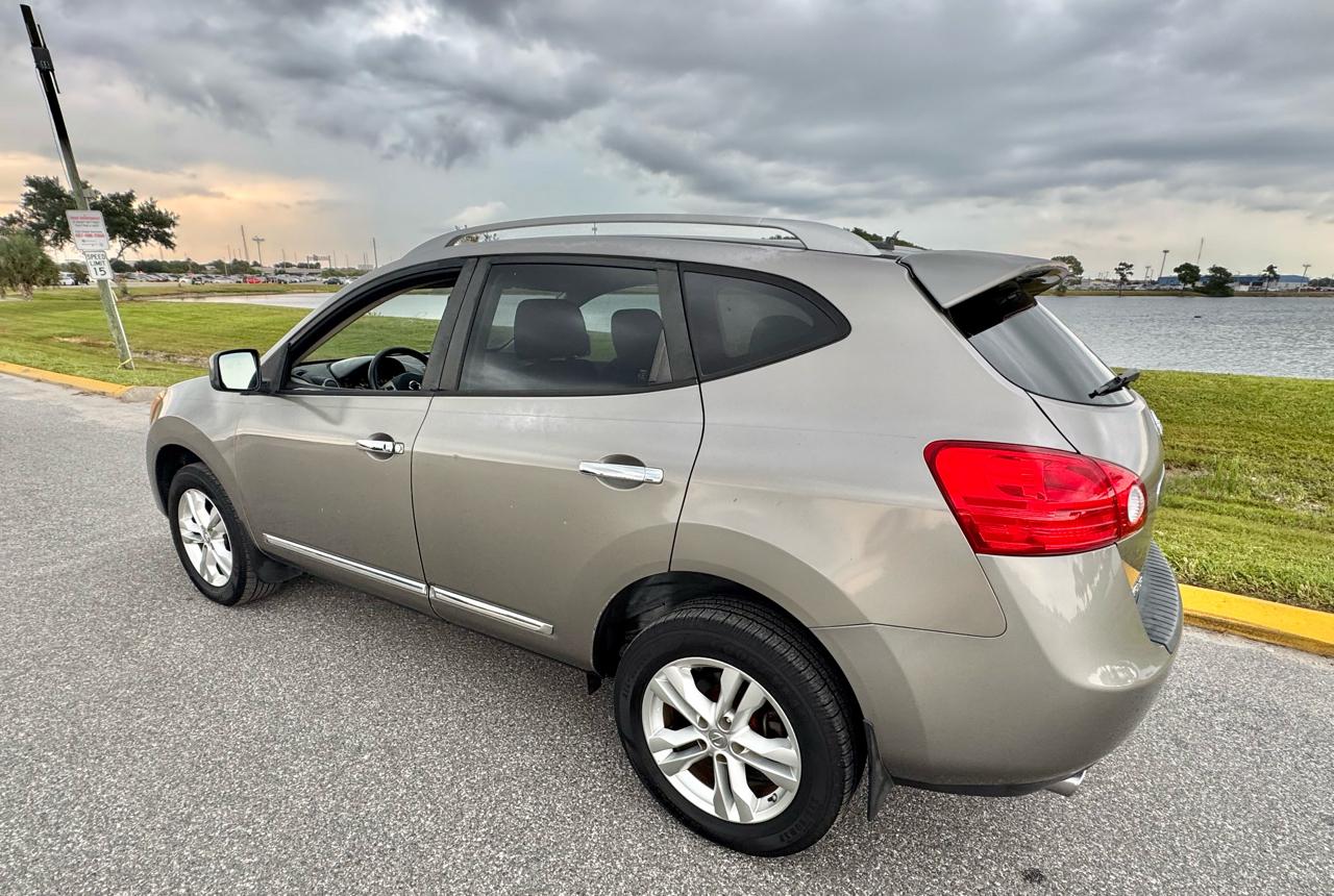 Nissan Rogue FWD 4dr SV 2013