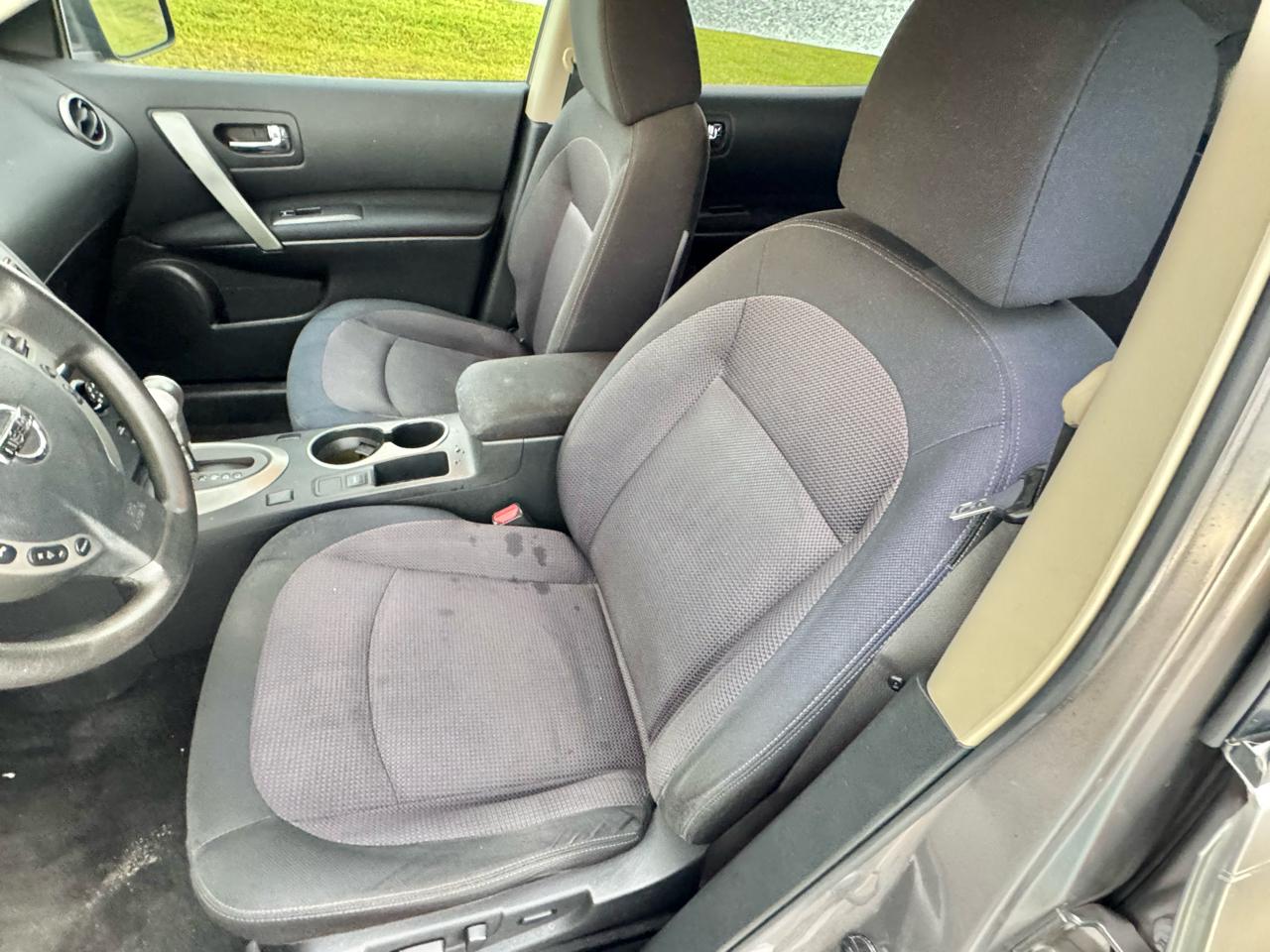 Nissan Rogue FWD 4dr SV 2013