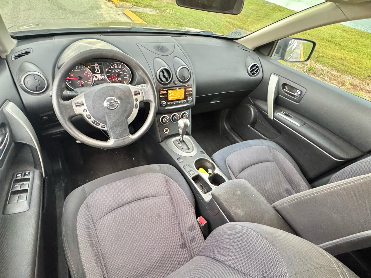 Nissan Rogue FWD 4dr SV 2013