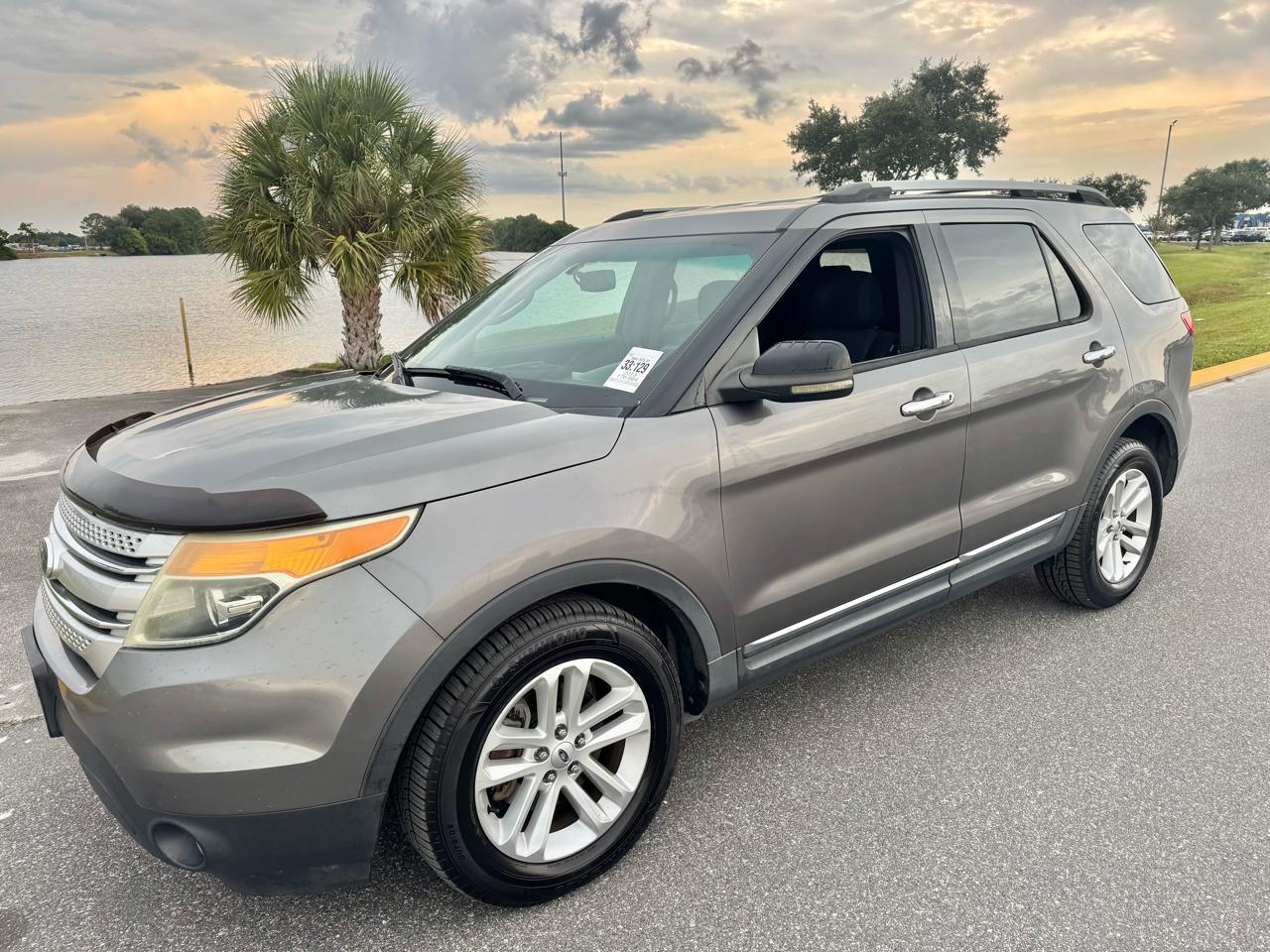 Ford Explorer FWD 4dr XLT 2013