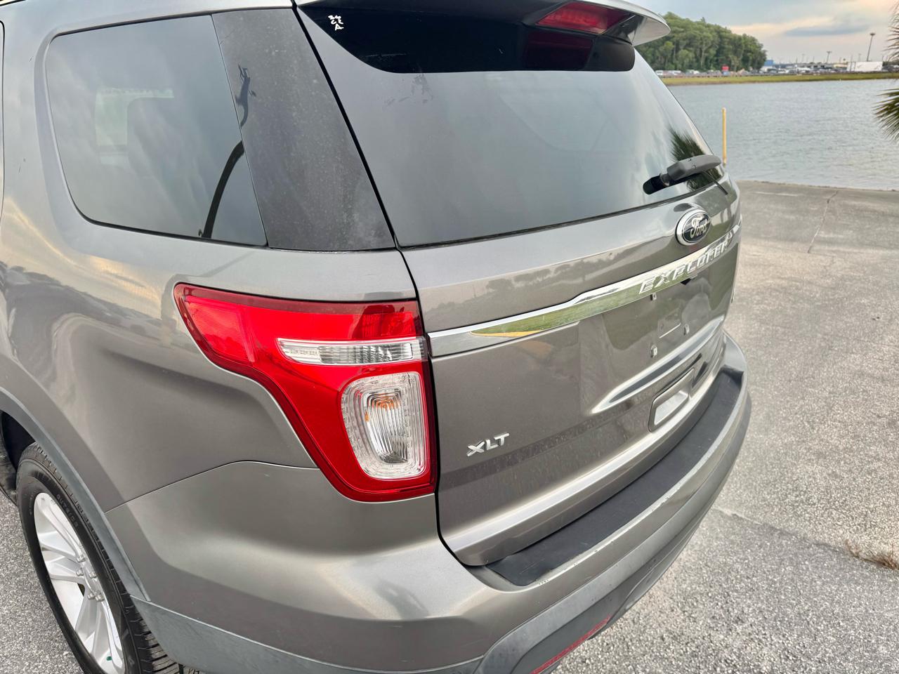 Ford Explorer FWD 4dr XLT 2013