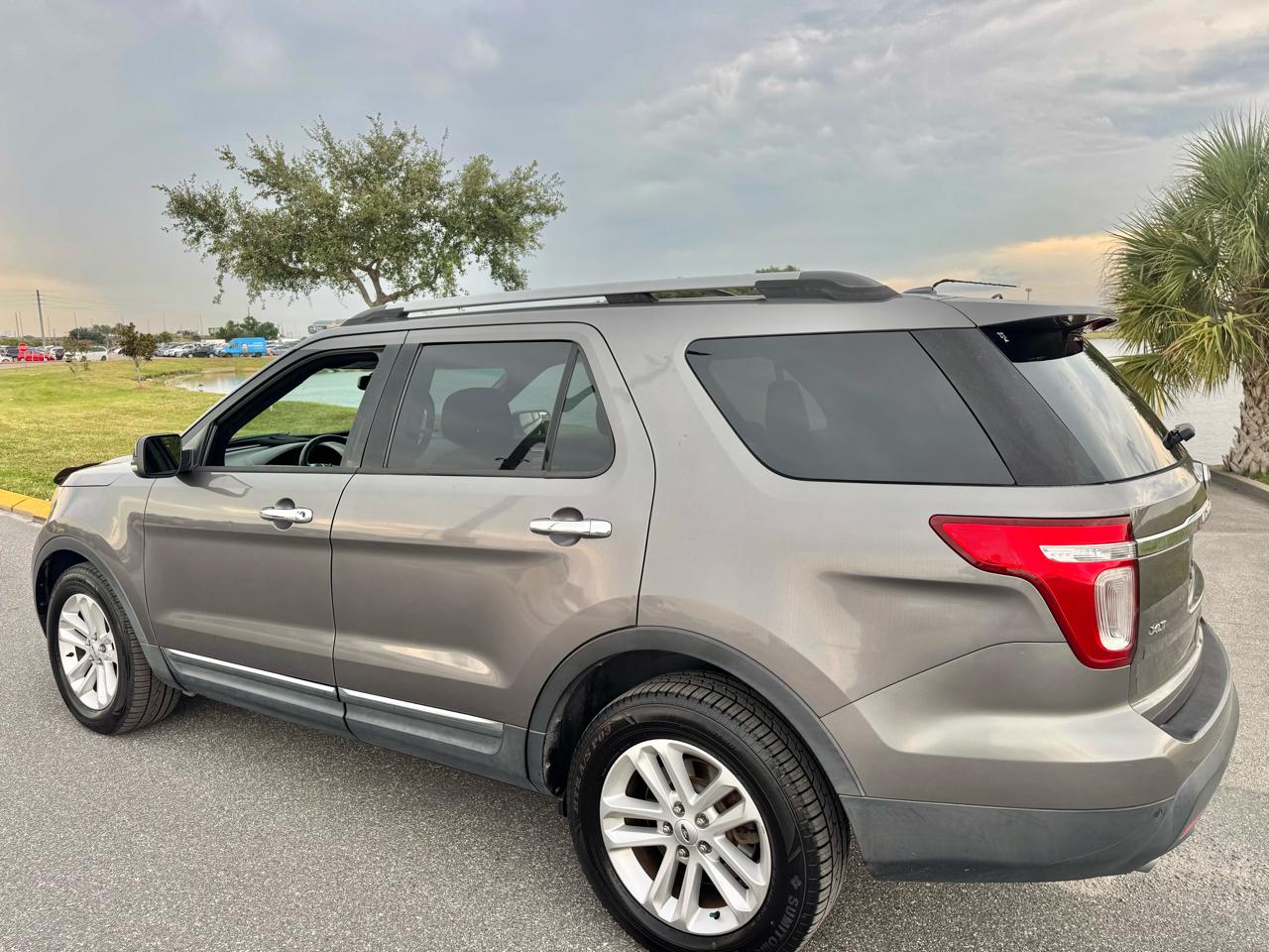 Ford Explorer FWD 4dr XLT 2013