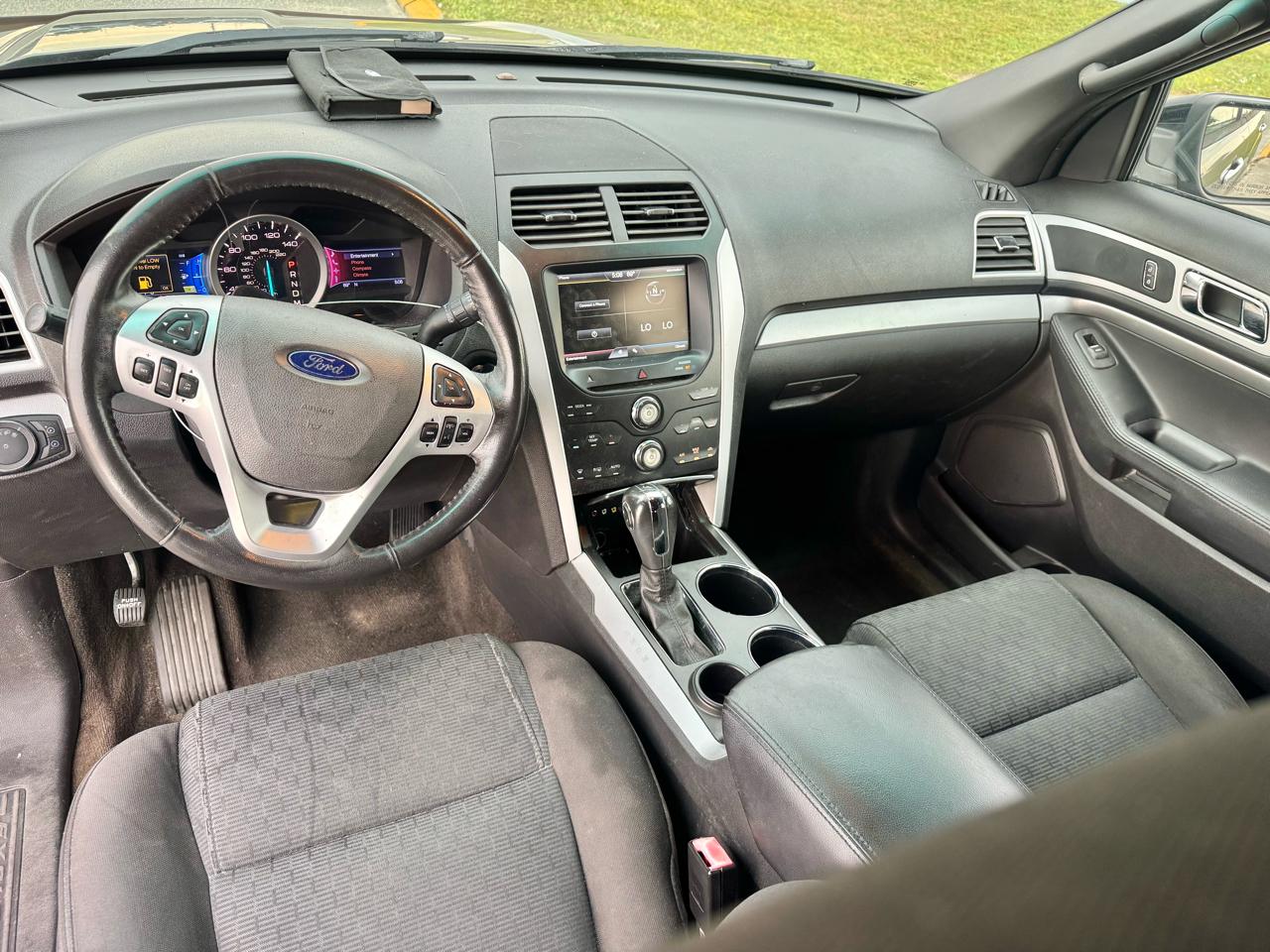 Ford Explorer FWD 4dr XLT 2013
