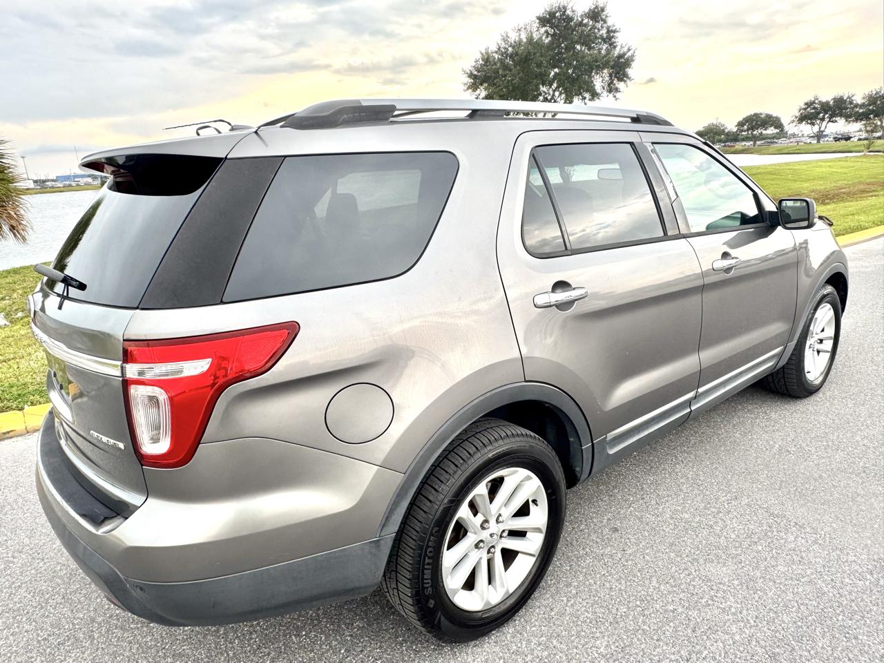 Ford Explorer FWD 4dr XLT 2013