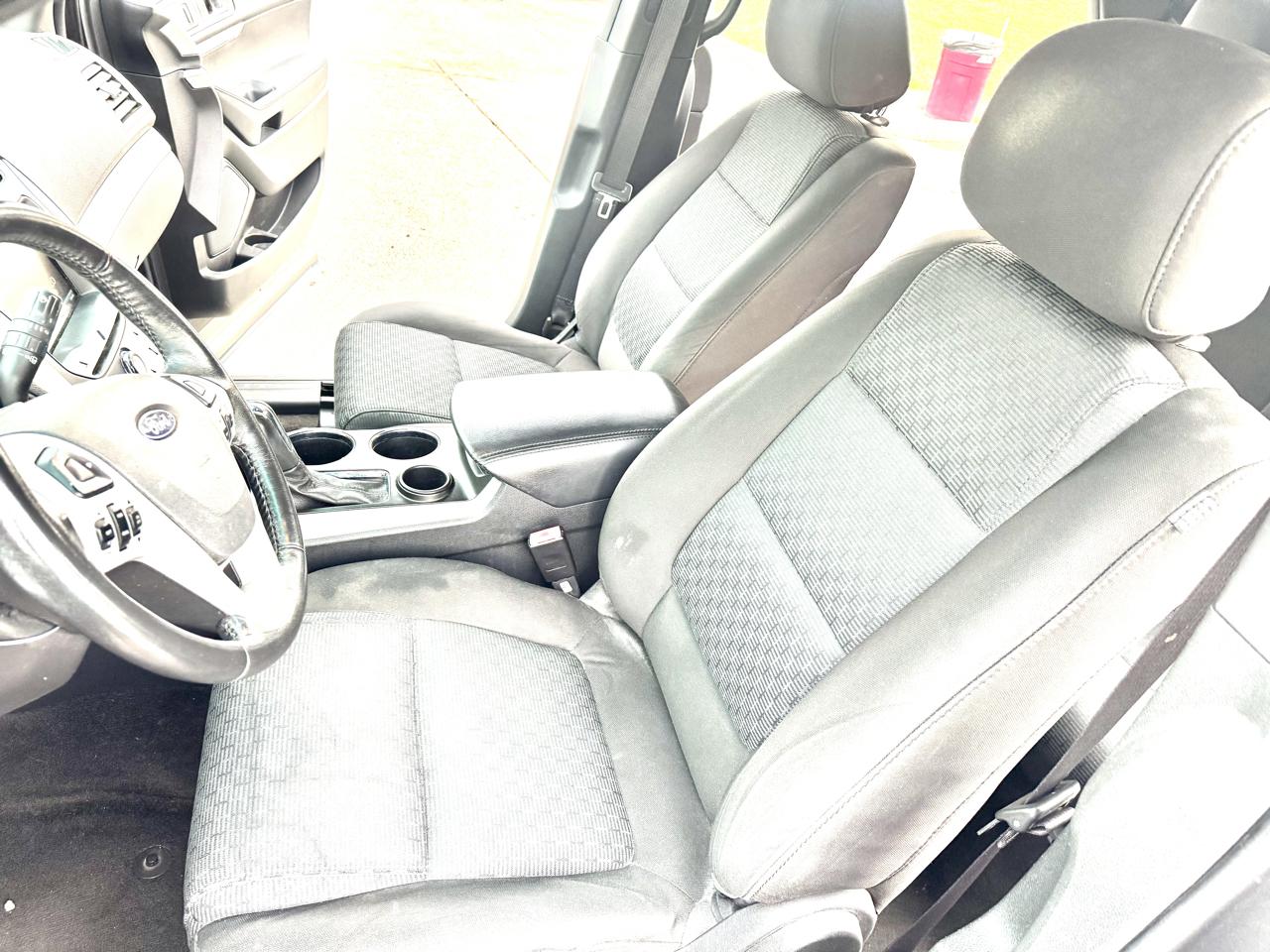 Ford Explorer FWD 4dr XLT 2013