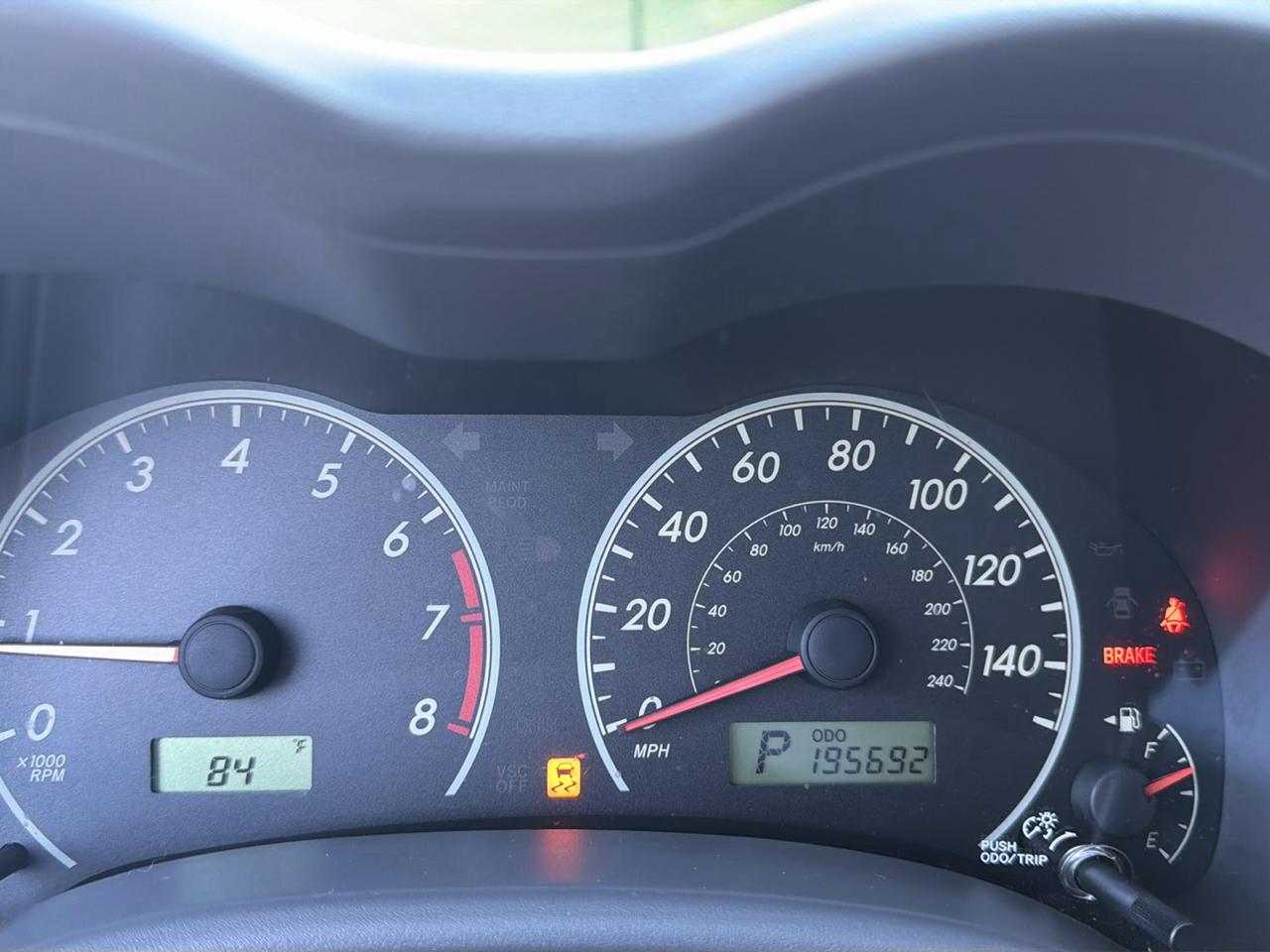 Toyota Corolla 4dr Sdn Man (Natl) 2010