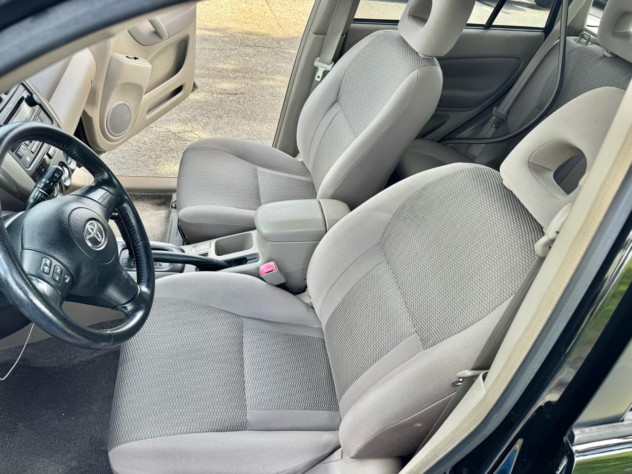 Toyota RAV4  2005