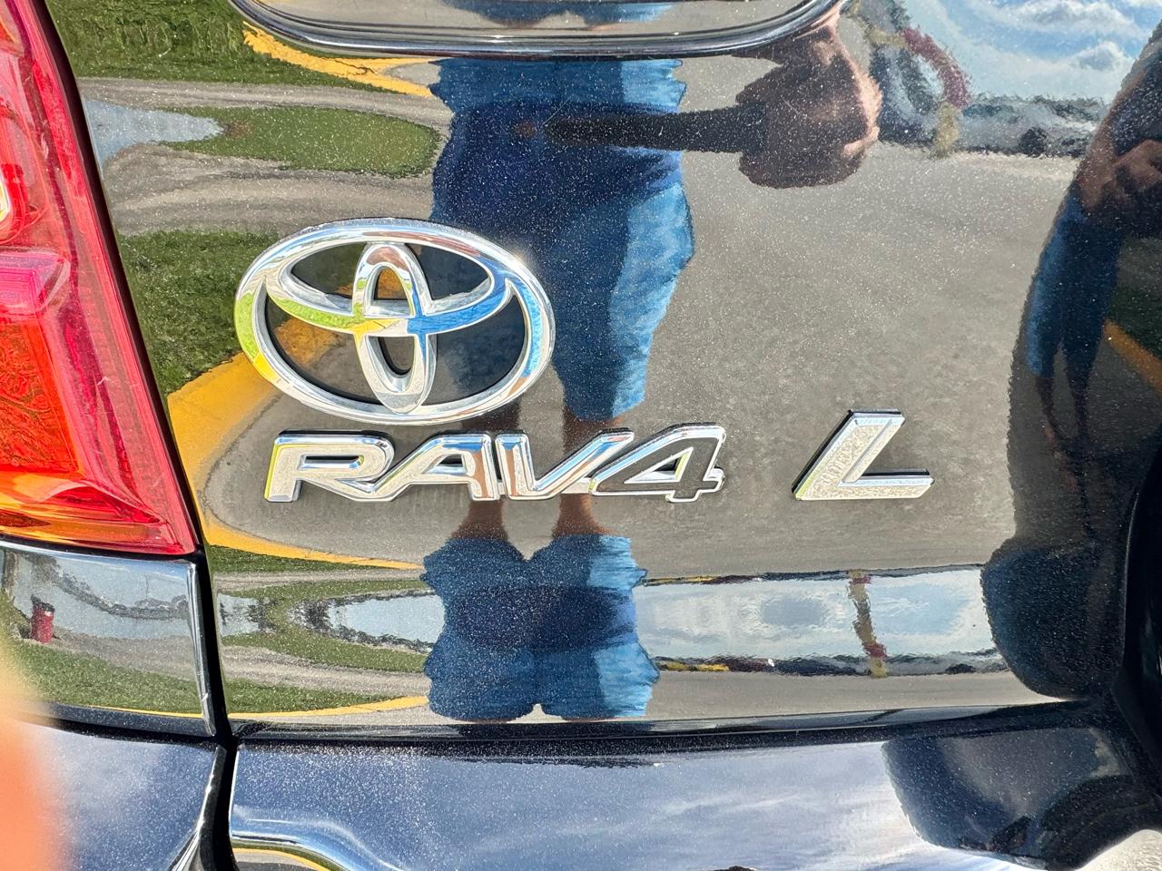 Toyota RAV4  2005