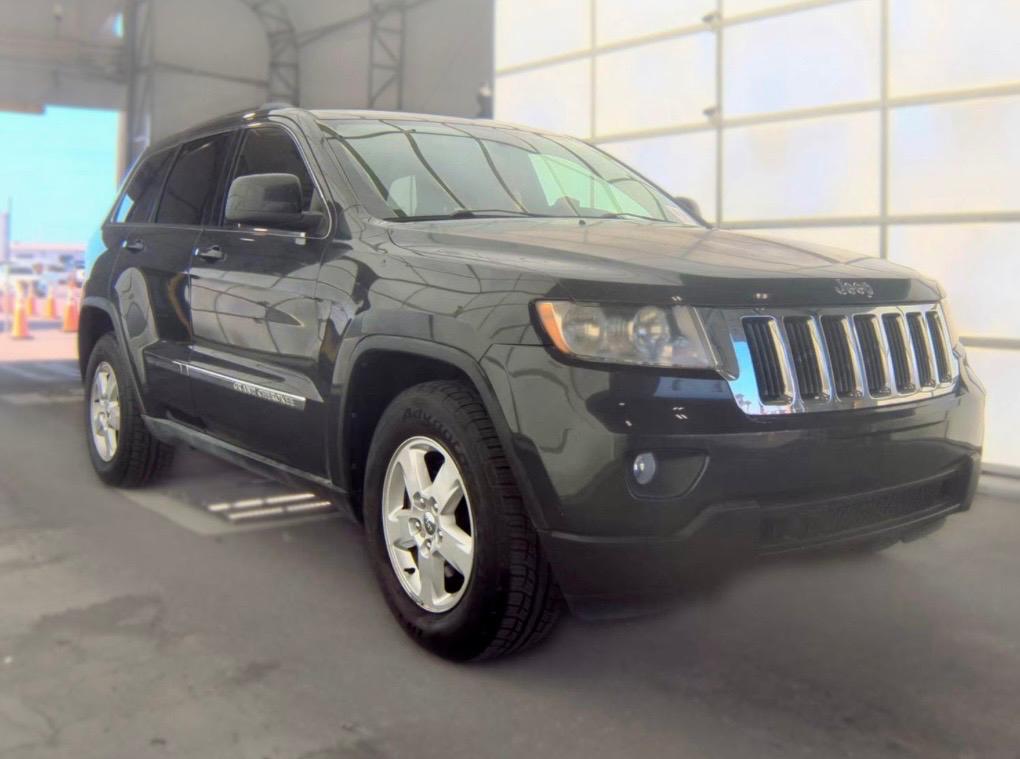 Jeep Grand Cherokee 4WD 4dr Laredo 2011