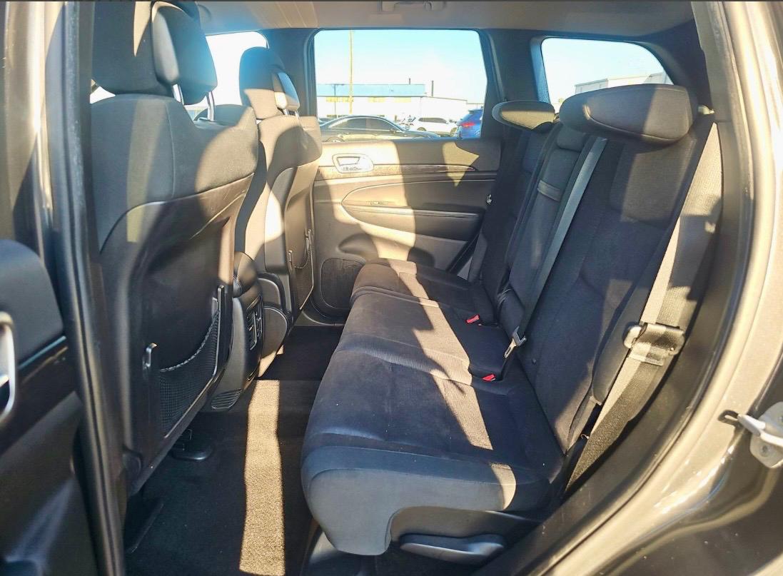 Jeep Grand Cherokee 4WD 4dr Laredo 2011