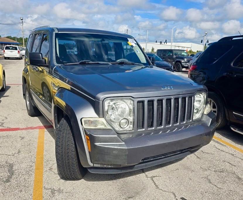Jeep Liberty RWD 4dr Sport 2012