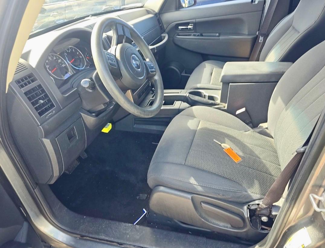 Jeep Liberty RWD 4dr Sport 2012