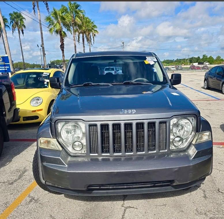 Jeep Liberty RWD 4dr Sport 2012