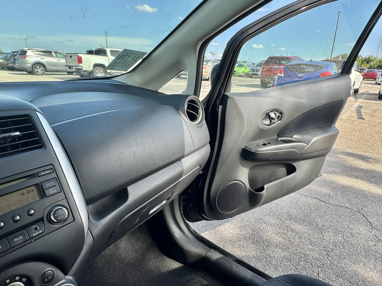 Nissan Versa Note 5dr HB CVT 1.6 SV 2014