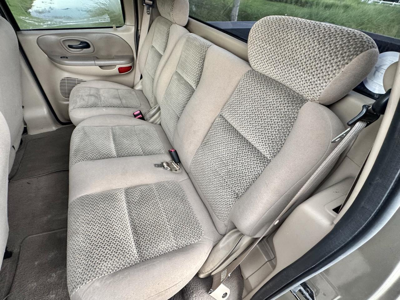 Ford F-150 SuperCrew 139" XLT 2002