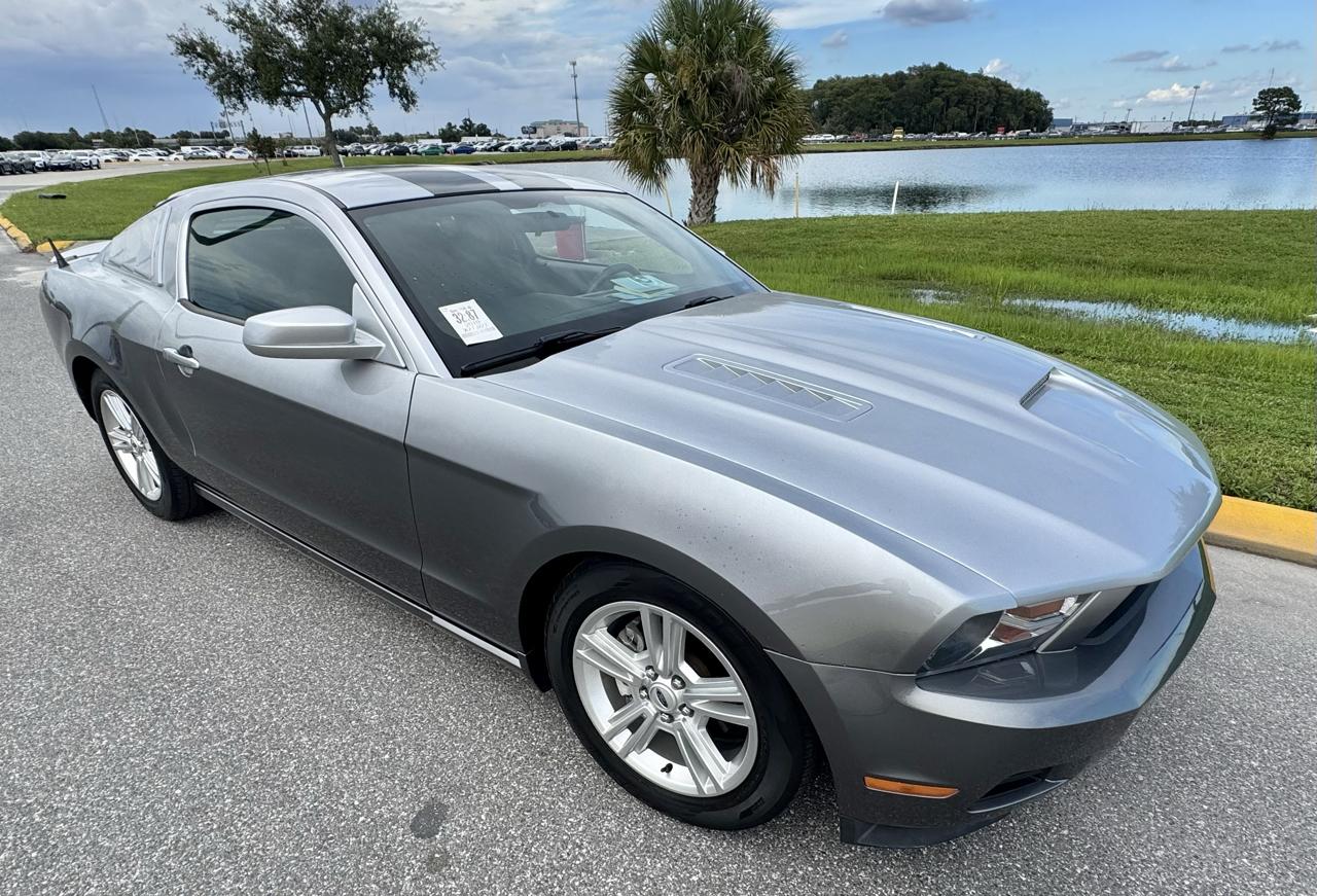 Ford Mustang  2010