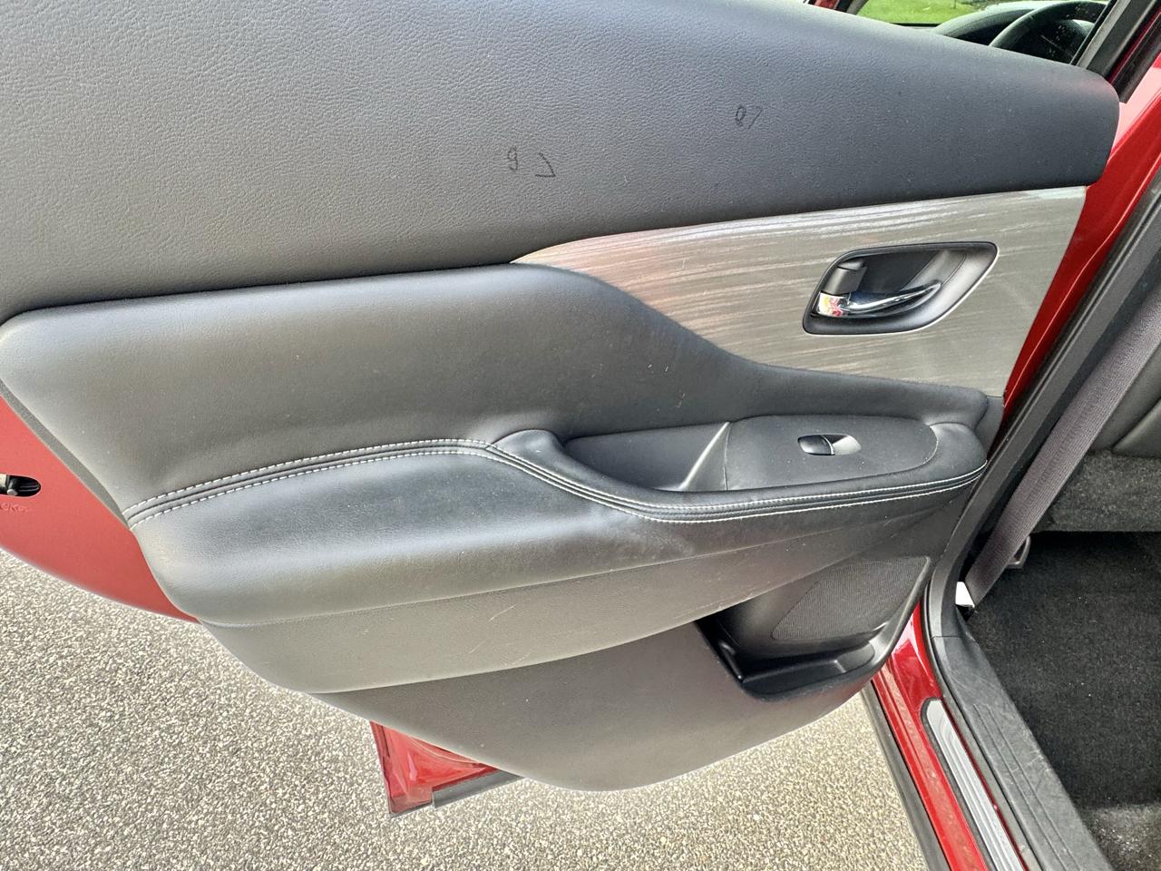 Nissan Murano AWD 4dr Platinum 2015
