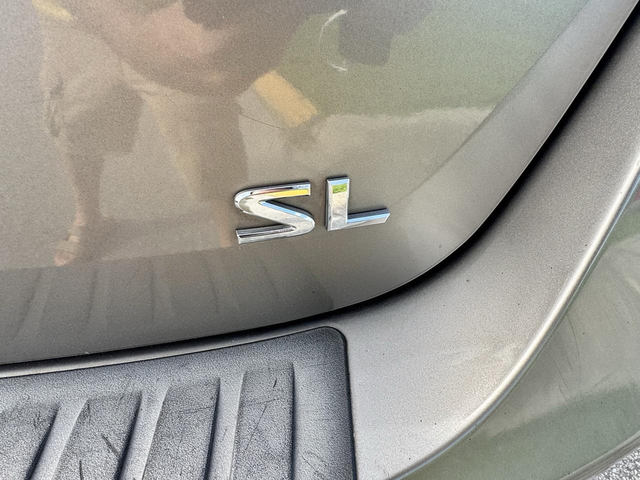 Nissan Rogue FWD 4dr SL 2010