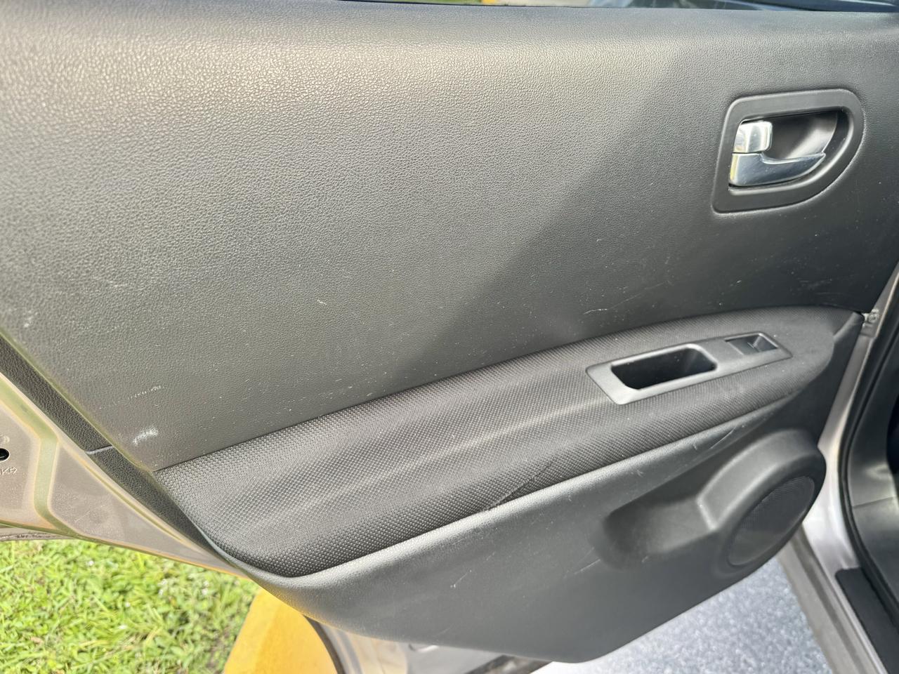 Nissan Rogue FWD 4dr SL 2010