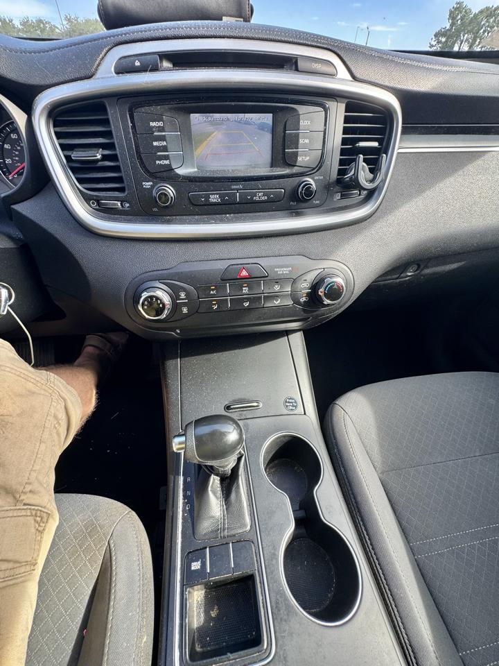 Kia Sorento LX V6 FWD 2017