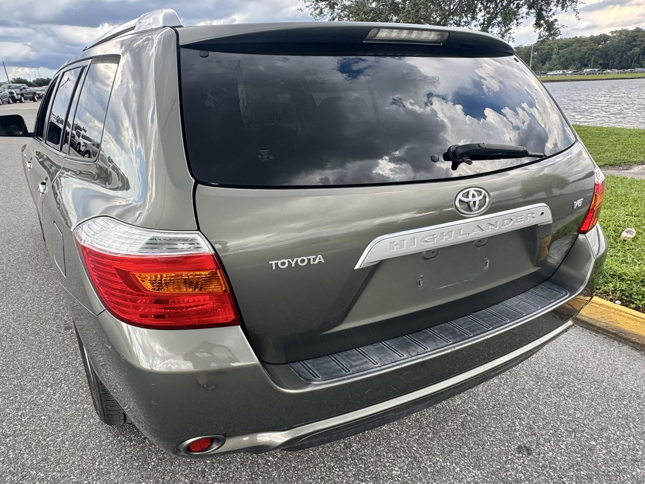 Toyota Highlander 4dr V6 Limited (Natl) 2009