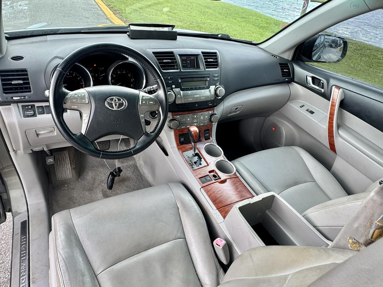Toyota Highlander 4dr V6 Limited (Natl) 2009