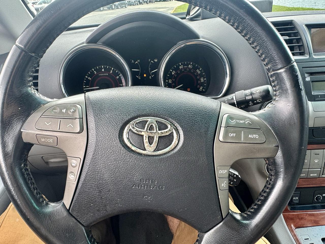 Toyota Highlander 4dr V6 Limited (Natl) 2009