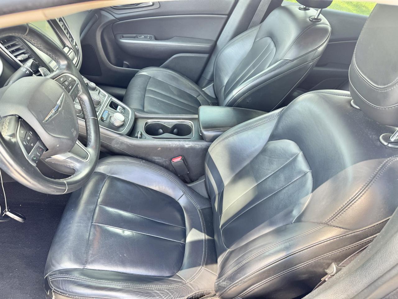 Chrysler 200 4dr Sdn Limited Platinum FWD 2016