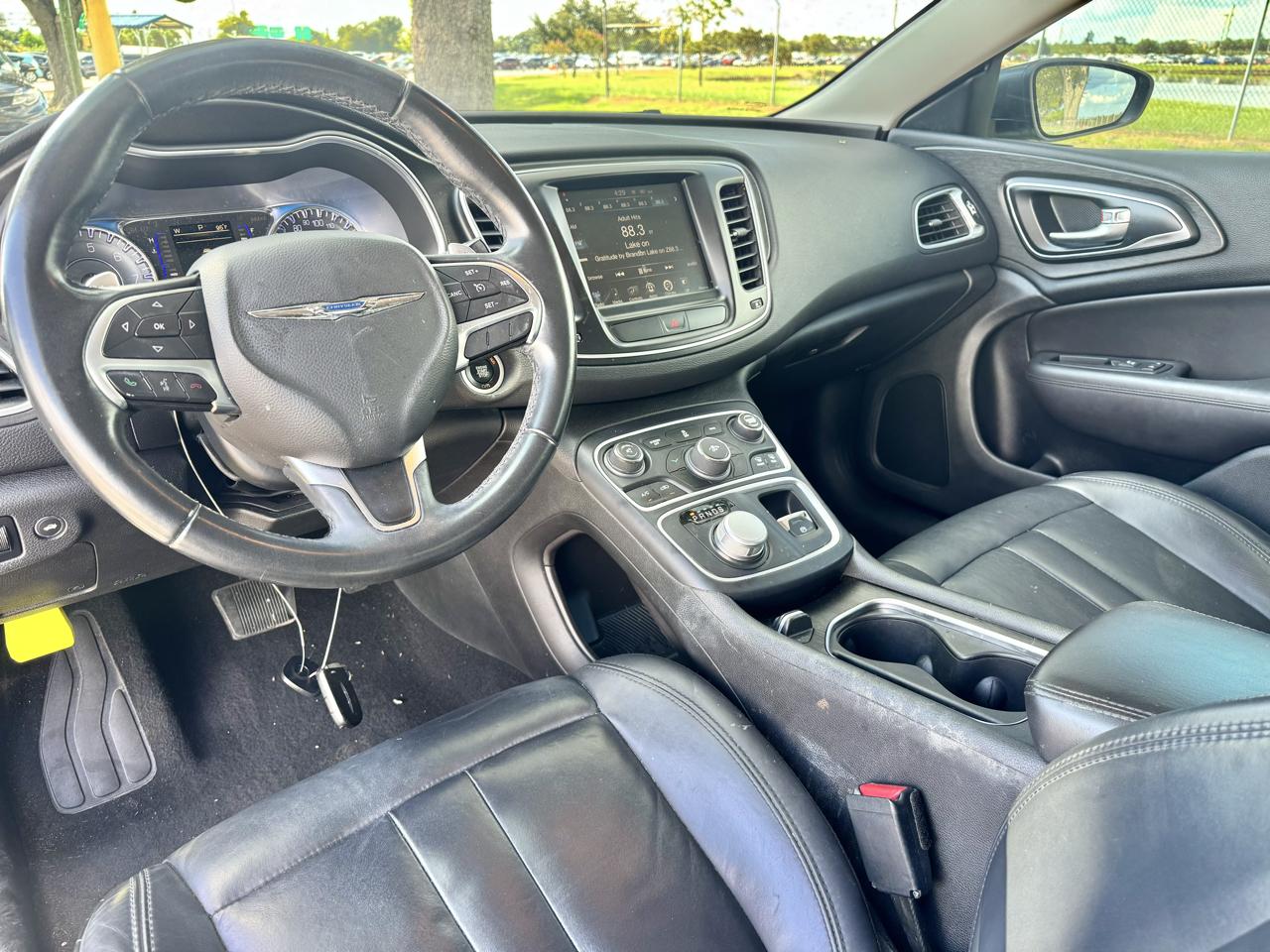 Chrysler 200 4dr Sdn Limited Platinum FWD 2016