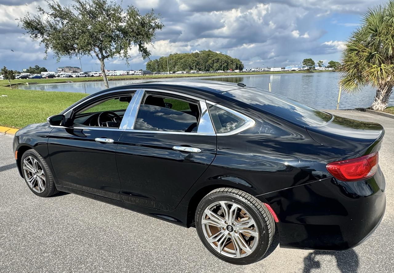 Chrysler 200 4dr Sdn Limited FWD 2015