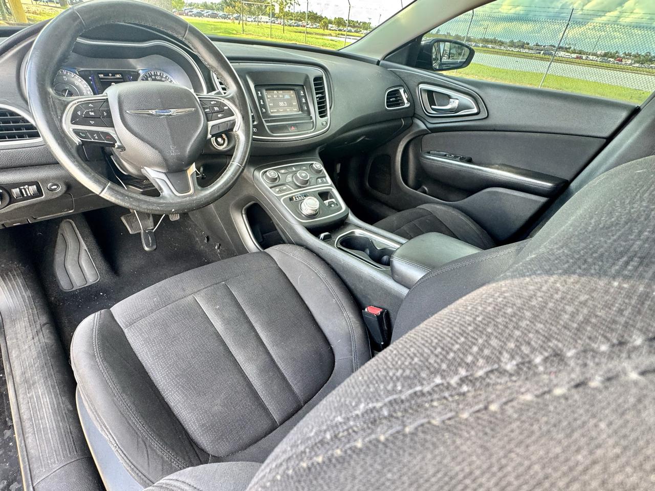 Chrysler 200 4dr Sdn Limited FWD 2015
