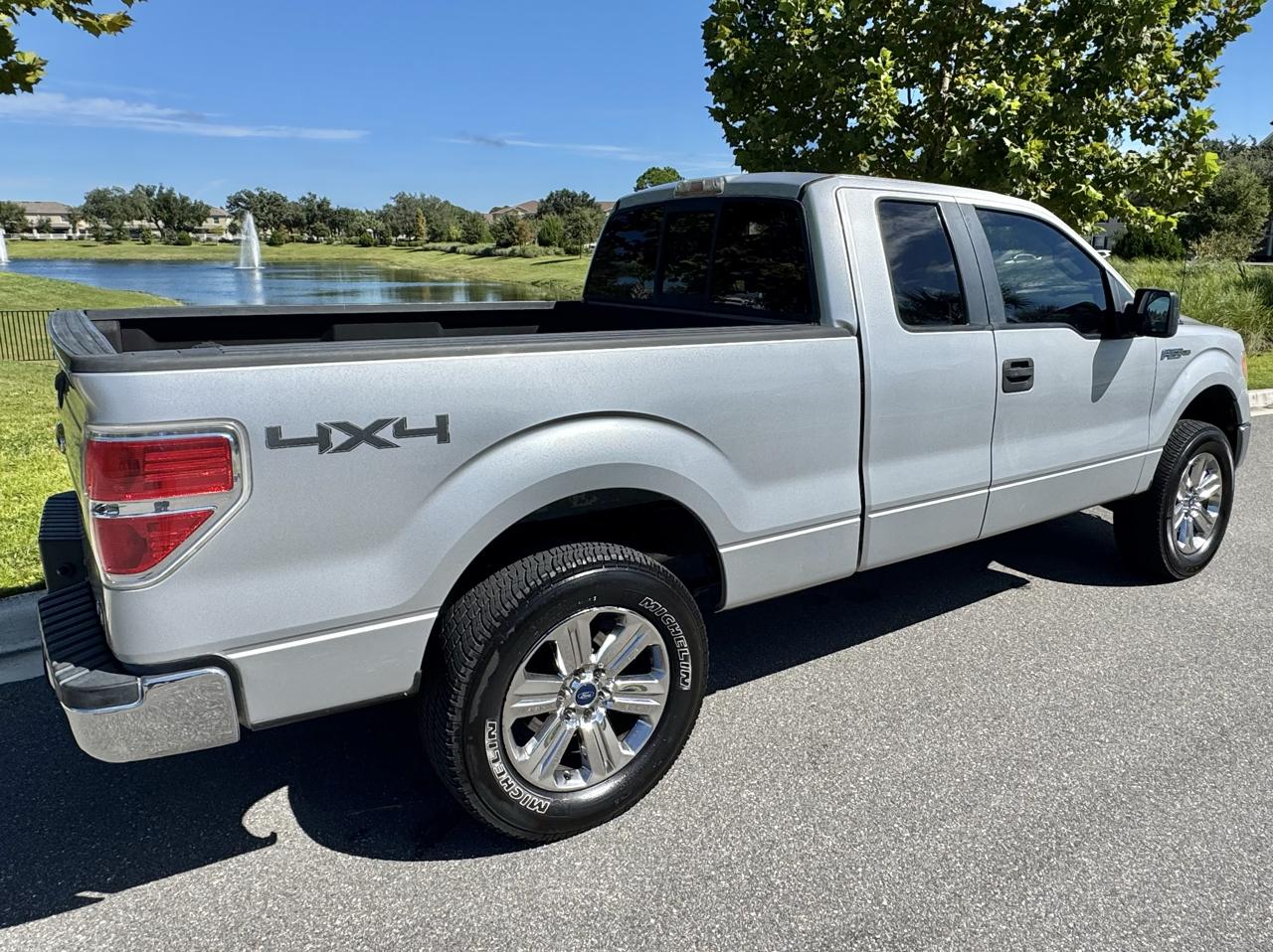 Ford F-150 4WD SuperCab 145" Lariat 2010