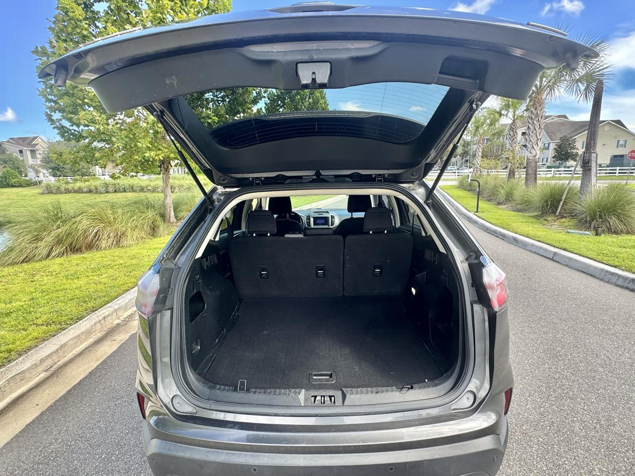 Ford Edge SE FWD 2020