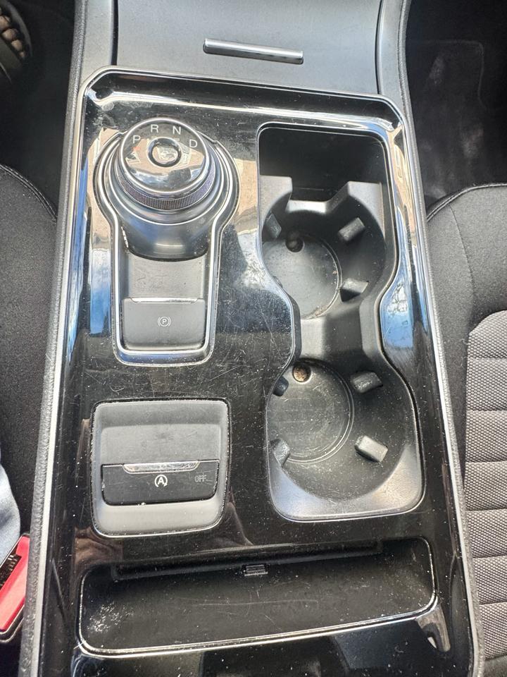 Ford Edge SE FWD 2020
