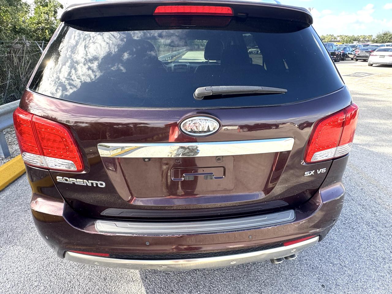 Kia Sorento 2WD 4dr V6 SX 2012