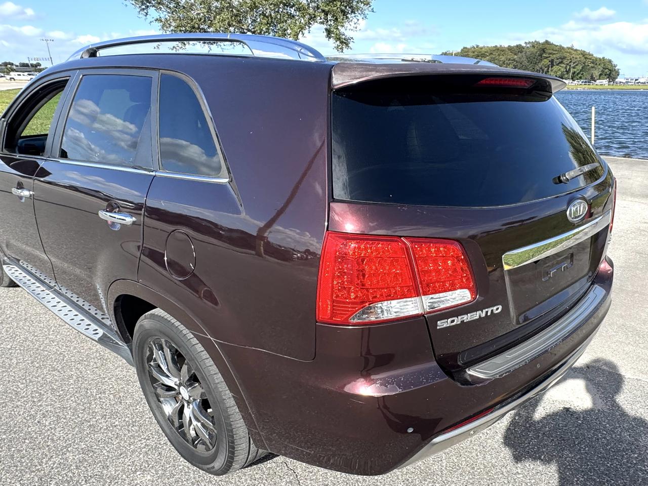 Kia Sorento 2WD 4dr V6 SX 2012