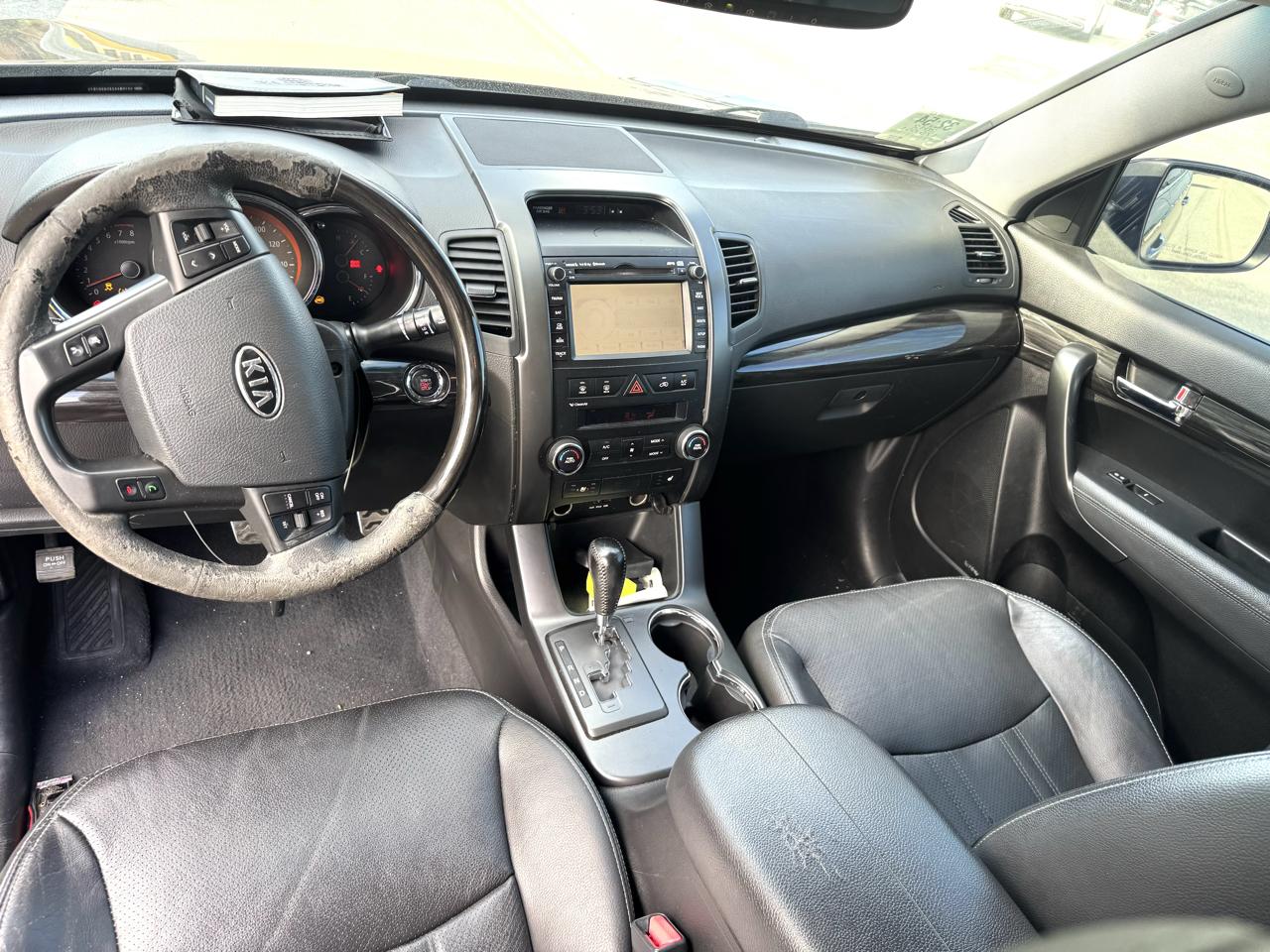 Kia Sorento 2WD 4dr V6 SX 2012