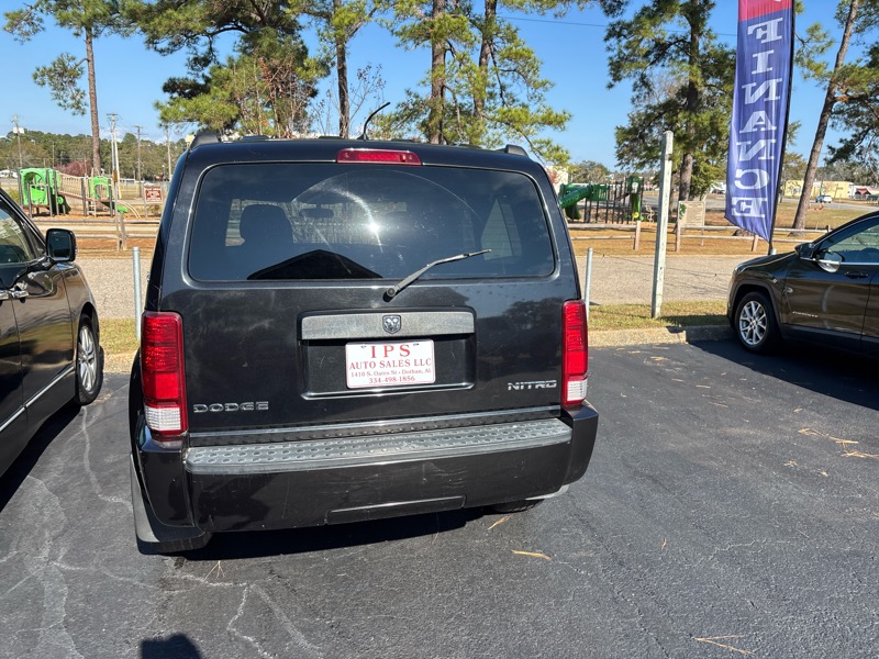 Dodge Nitro Heat 4WD 2010