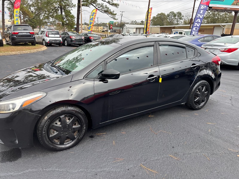 2017 Kia Forte LX 6A